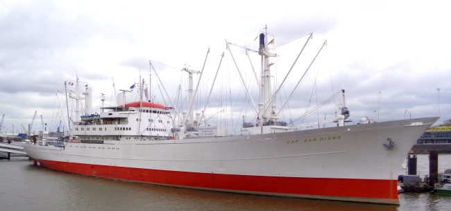 Schiff Cap San Diego (Museumschiff in Hamburg)