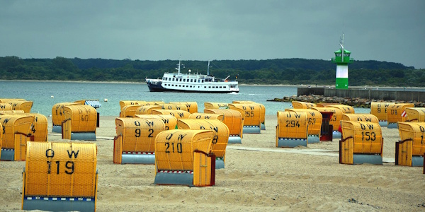 Strand mit Strandkörbe in Travemünde